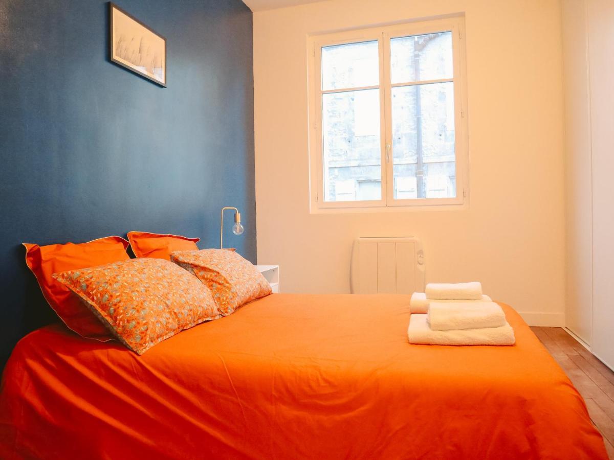 Balcon Du Champ De Mars - #Air Conditioner #Clim *